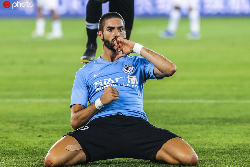 瑞典险胜那不勒斯，卡拉斯科扛起全队