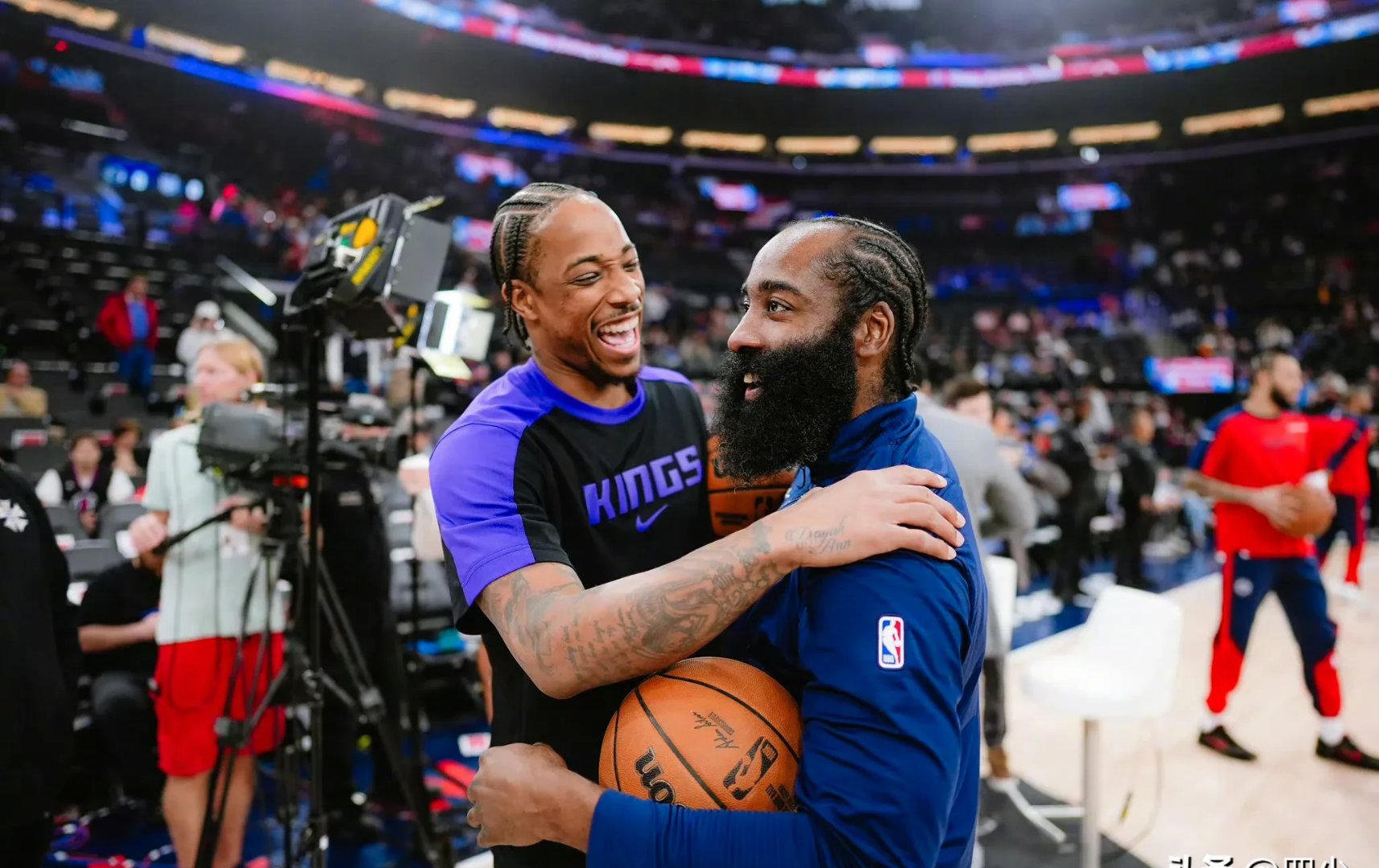 深圳队逆转魔术,哈登刷新纪录 深圳队逆转魔术,哈登刷新纪录