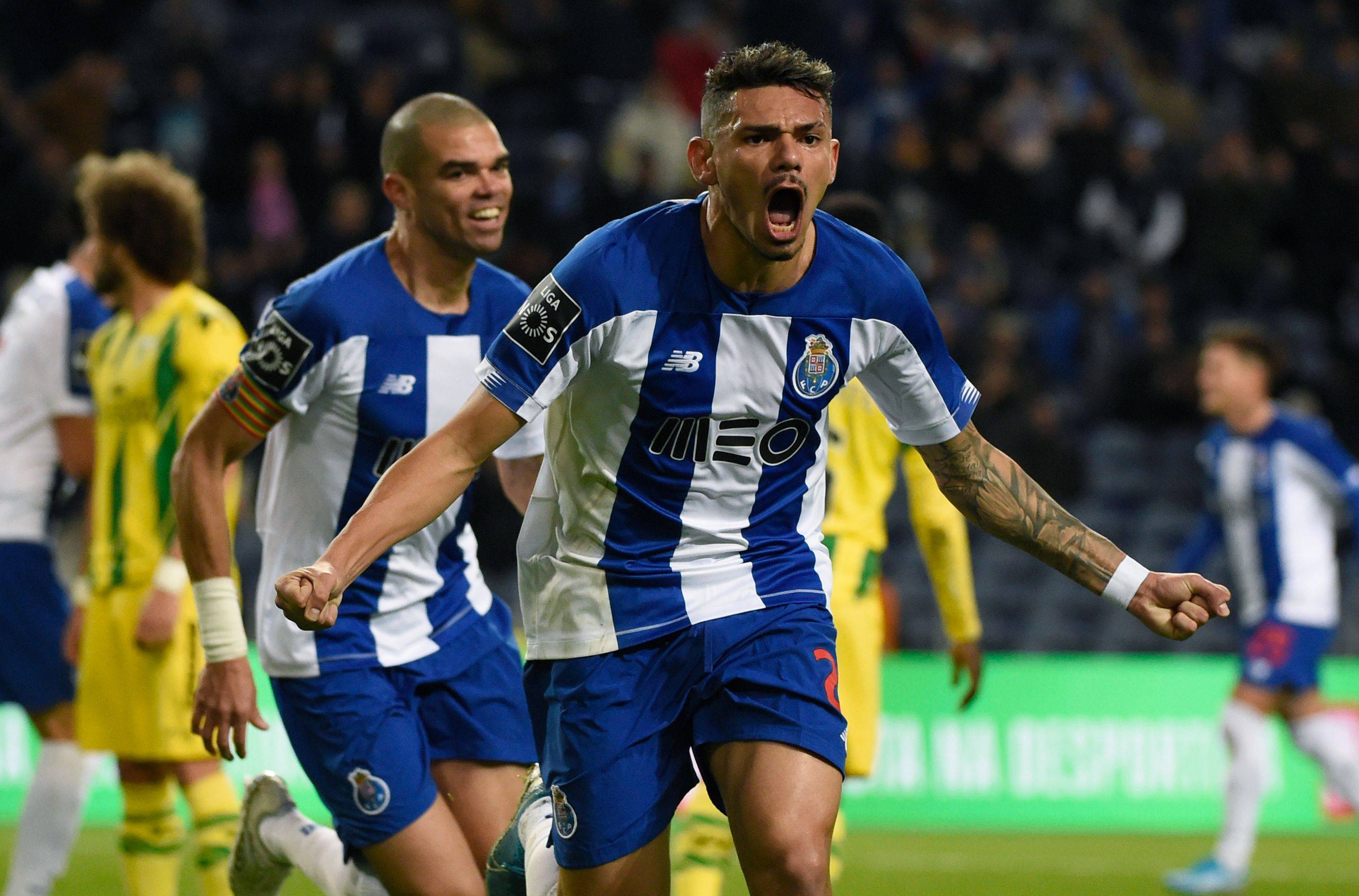 葡萄牙队鏖战英格兰队，波尔高光表现