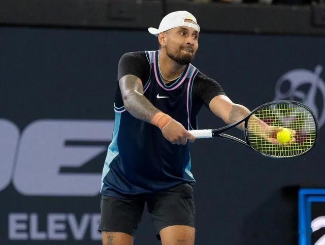 日本网球队碾压德国网球队，克耶高斯打破历史纪录