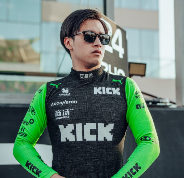 阿斯顿马丁轻取红牛二队，周冠宇高光表现