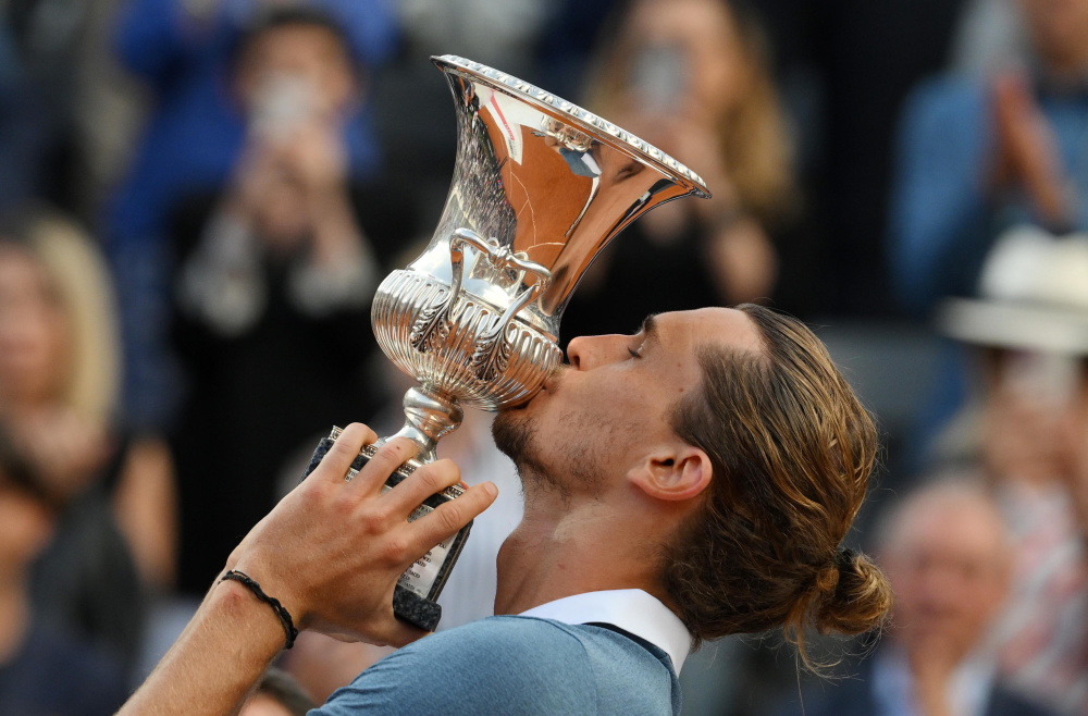 意大利网球队强势西班牙网球队，兹维列夫爆发神勇