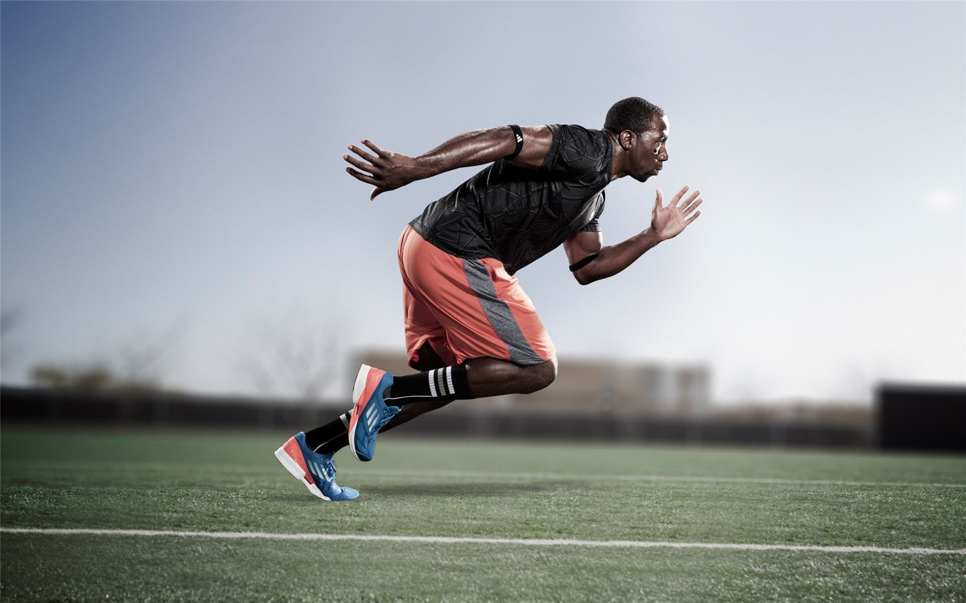 世界杯之夜，基耶萨连续得分拉开差距